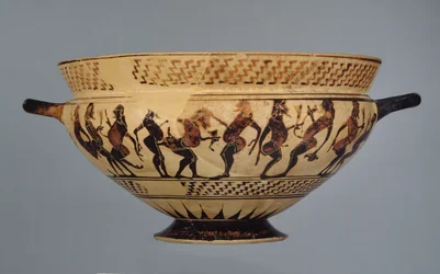 Middle Corinthian Cup Decorated with Sixteen Padded Dancers or Komasts, possibly from Cerveteri, c.600-575